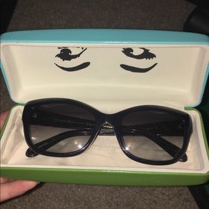 *SOLD* Kate spade Johanna sunglasses ♠️
